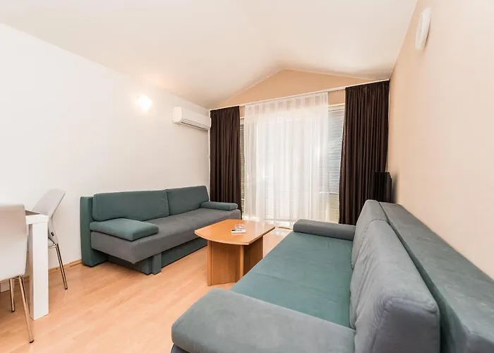 Danijela 1 * Sukošan